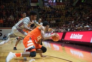 Taurean Thompson played 32 minutes for the Orange on Tuesday. He contributed 18 points and 8 rebounds. 