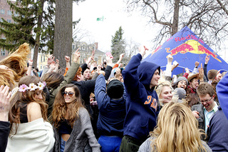 To celebrate the end of the semester, thousands of Syracuse University and SUNY-ESF students packed Walnut Park for Mayfest, despite the cold weather.