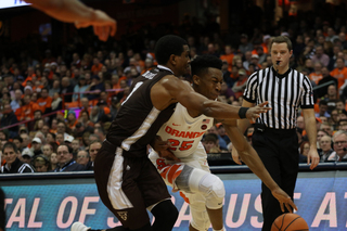 Syracuse scored 28 of its 57 points in the paint while shooting 15.8 percent from the behind arc. 